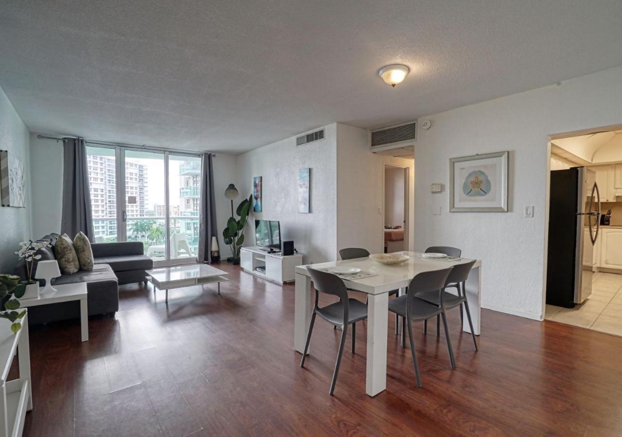 The Tides On Miami Hollywood Bay View Apartments 1B Exterior photo