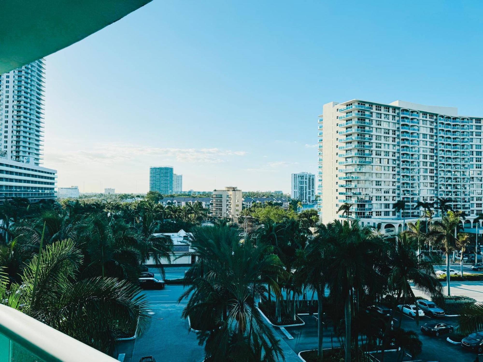 The Tides On Miami Hollywood Bay View Apartments 1B Exterior photo