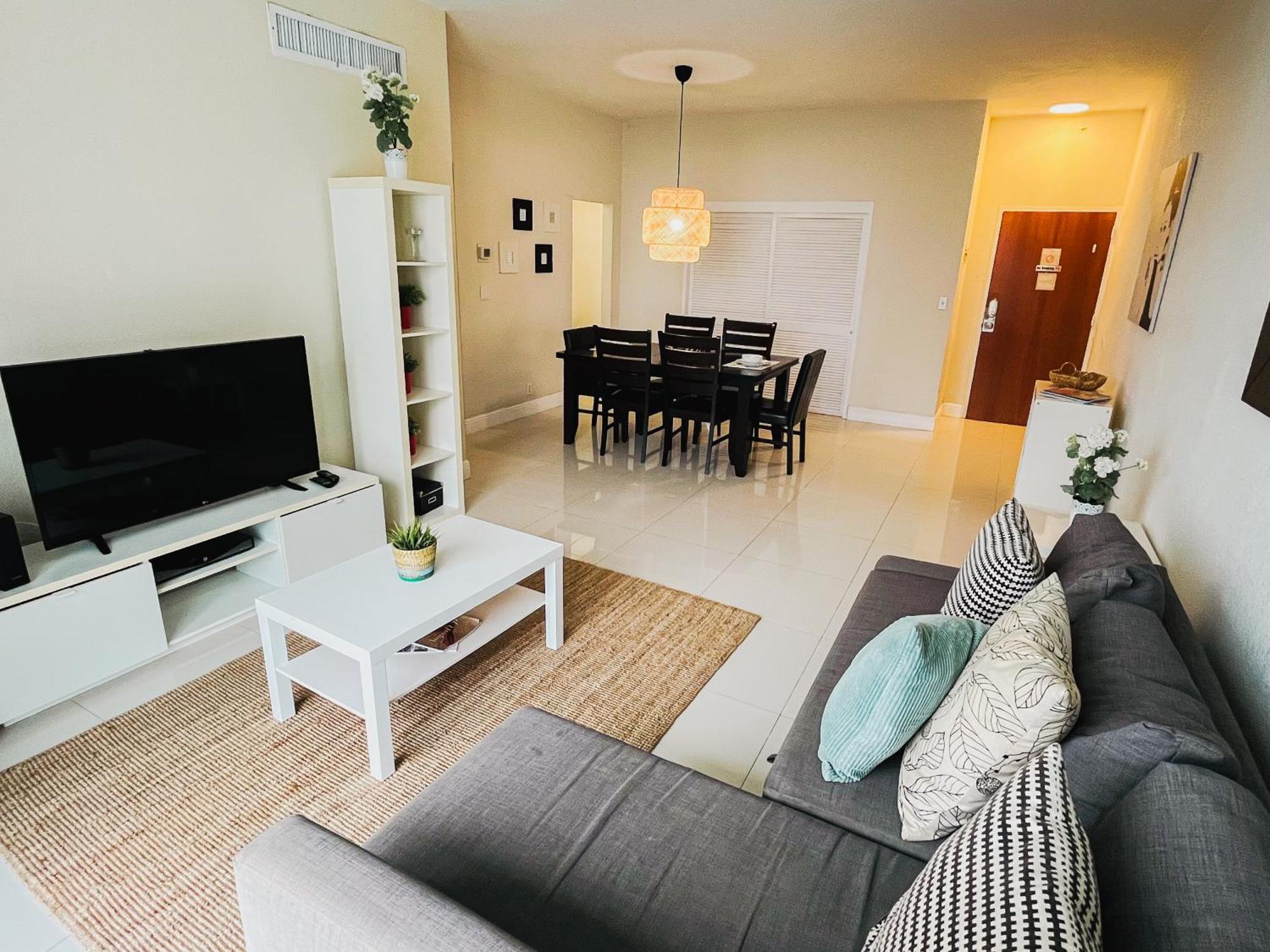 The Tides On Miami Hollywood Bay View Apartments 1B Exterior photo