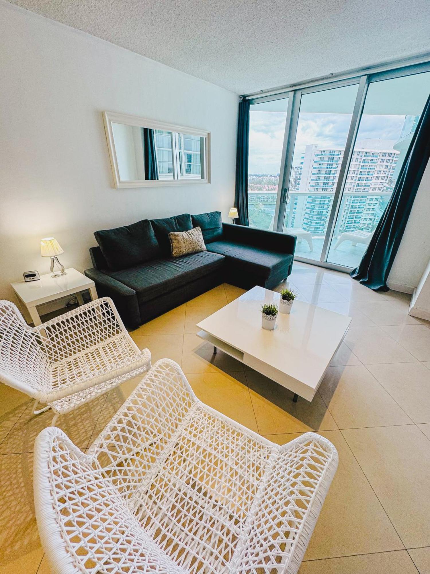 The Tides On Miami Hollywood Bay View Apartments 1B Exterior photo